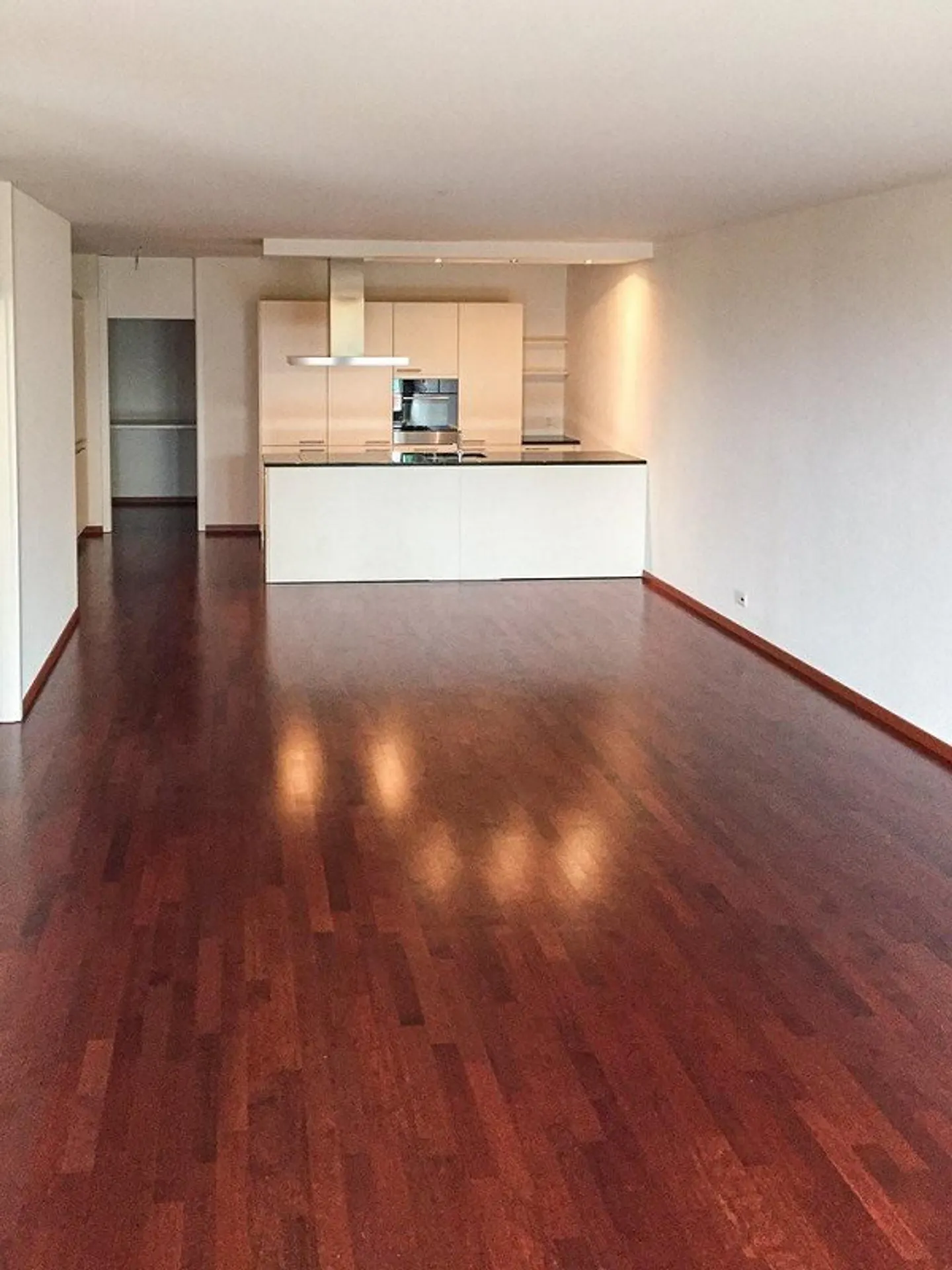 Stilvolles Apartment in Albisrieden - Foto 4 von 8