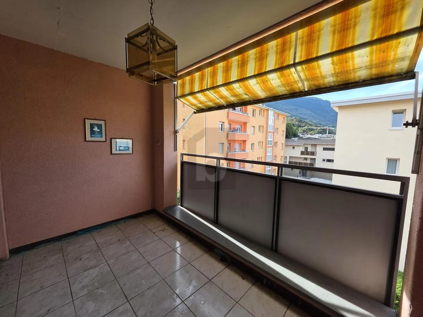 SPAZIOSA E SOLEGGIATA IN POSIZIONE IDEALE - Foto 3 di 6
