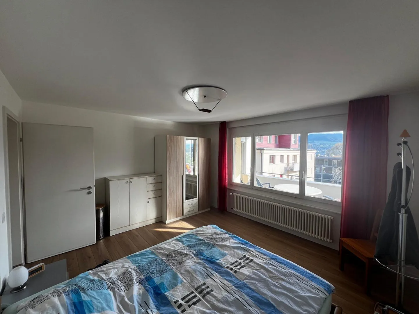 Appartement 3 pièces, central et lumineux - Photo 3 sur 6