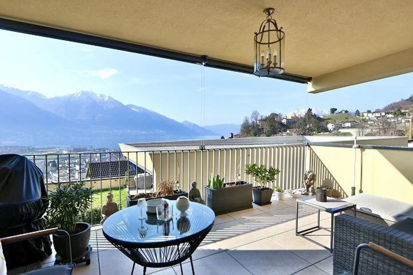 appartamento di 3 1/2 locali con vista panoramica anche sul lago - Foto 20 di 28
