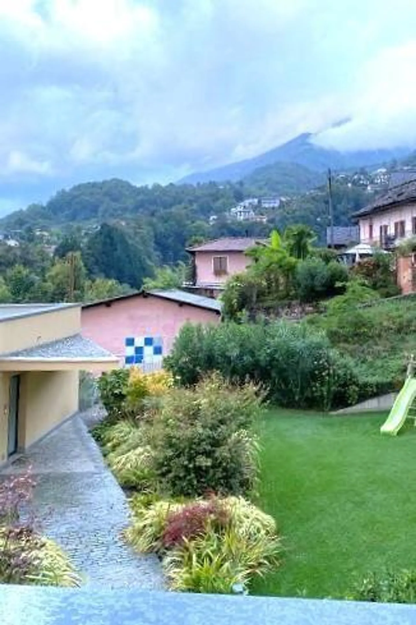 appartamento di 3 1/2 locali con vista panoramica anche sul lago - Foto 23 di 28