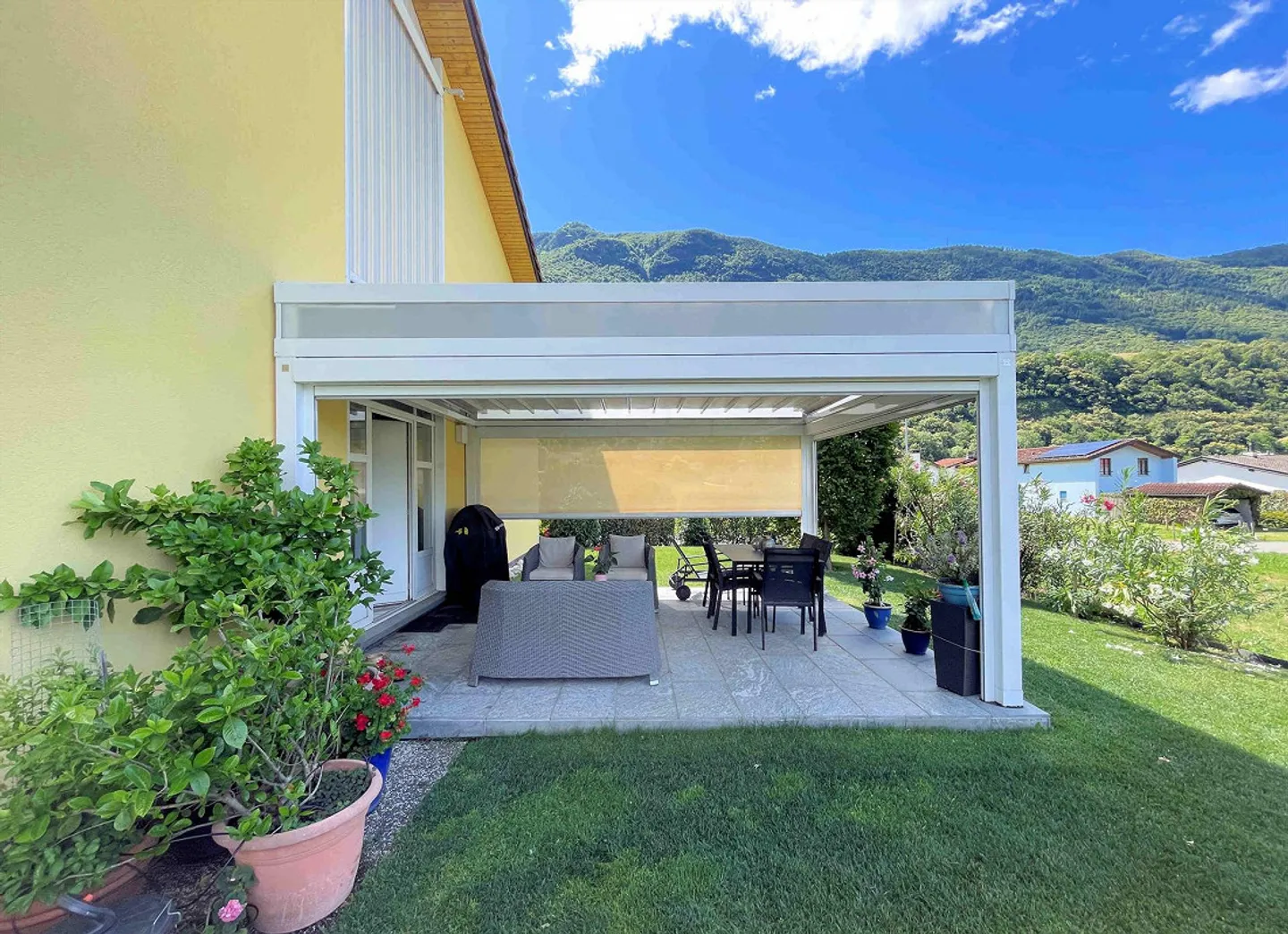House with a large well-kept garden in a quiet and sunny area - Photo 21 of 24