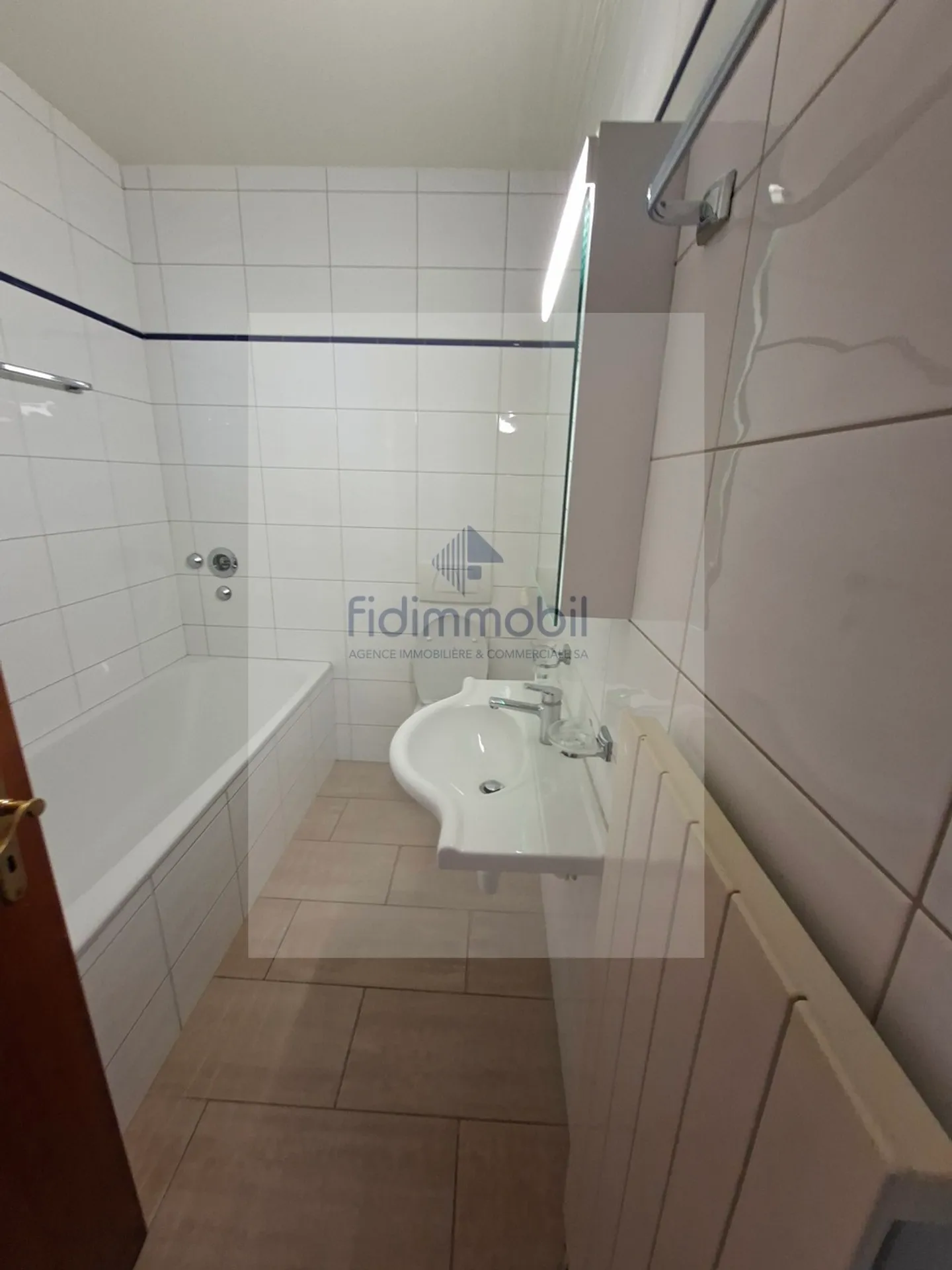 Joli 4.5 pièces, spacieux et lumineux au centre ville - Photo 5 sur 5