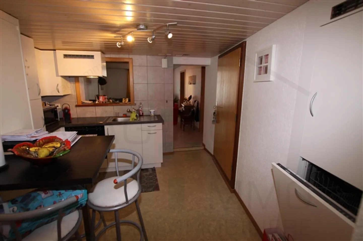 Bâtiment dans le centre-ville de Porrentruy. - Photo 3 sur 9