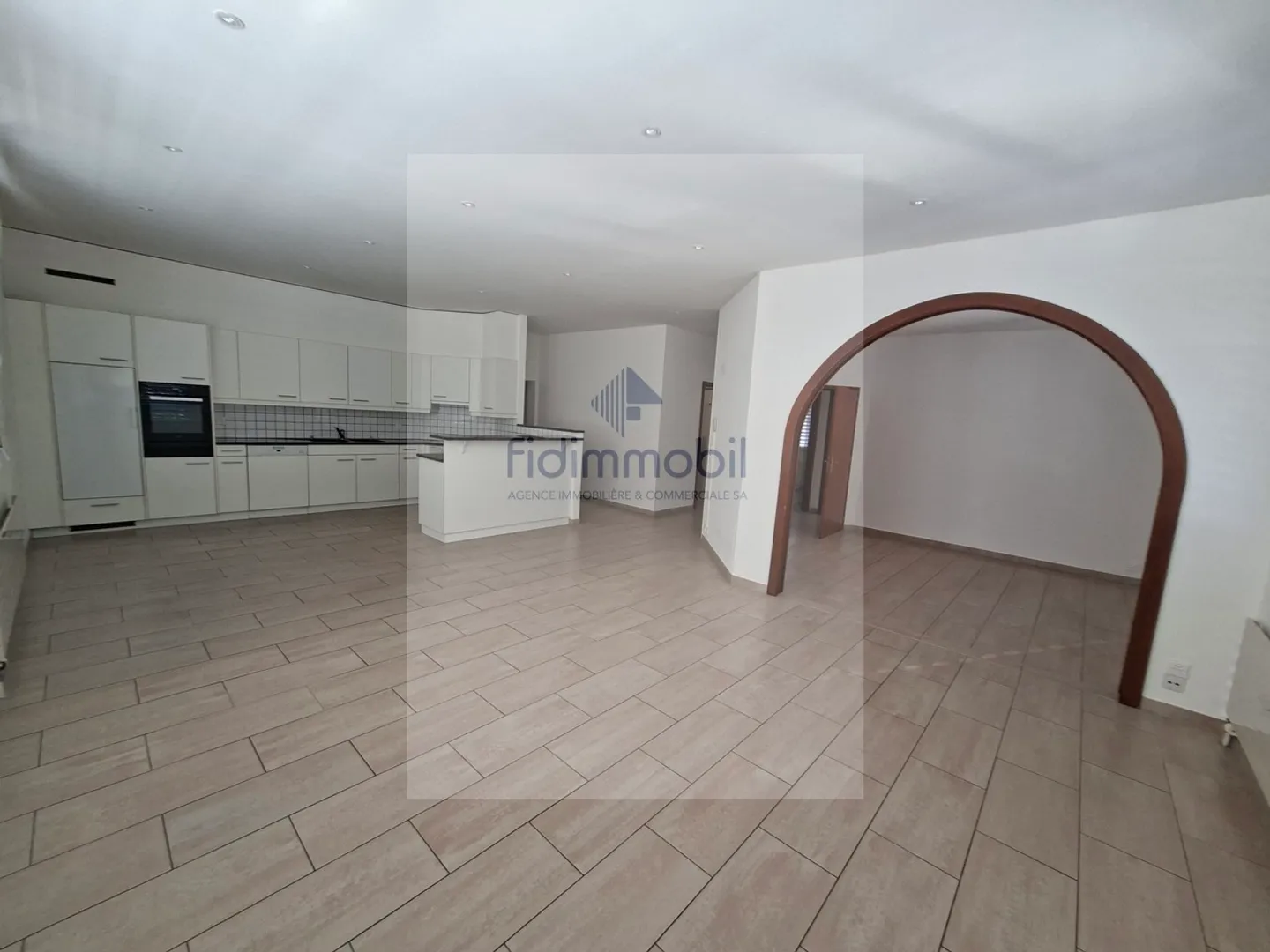 Joli 4.5 pièces, spacieux et lumineux au centre ville - Photo 1 sur 5