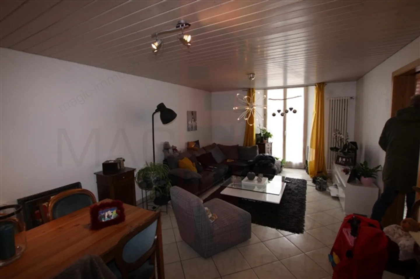 Bâtiment dans le centre-ville de Porrentruy. - Photo 6 sur 9