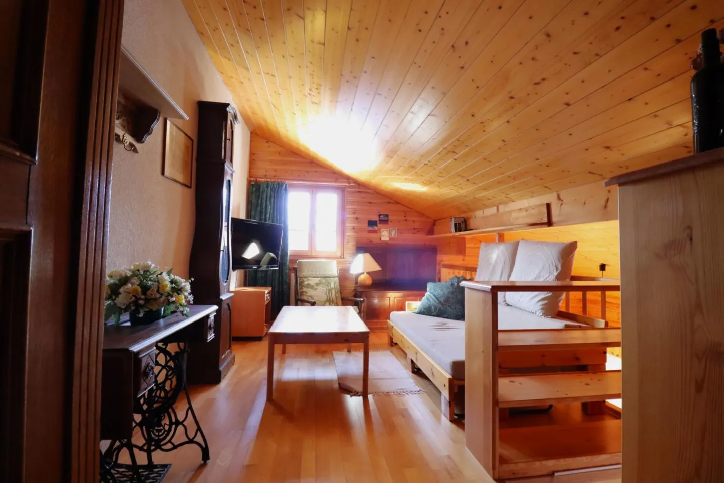 Semi-Detached House 5 Rooms - Photo 8 of 20