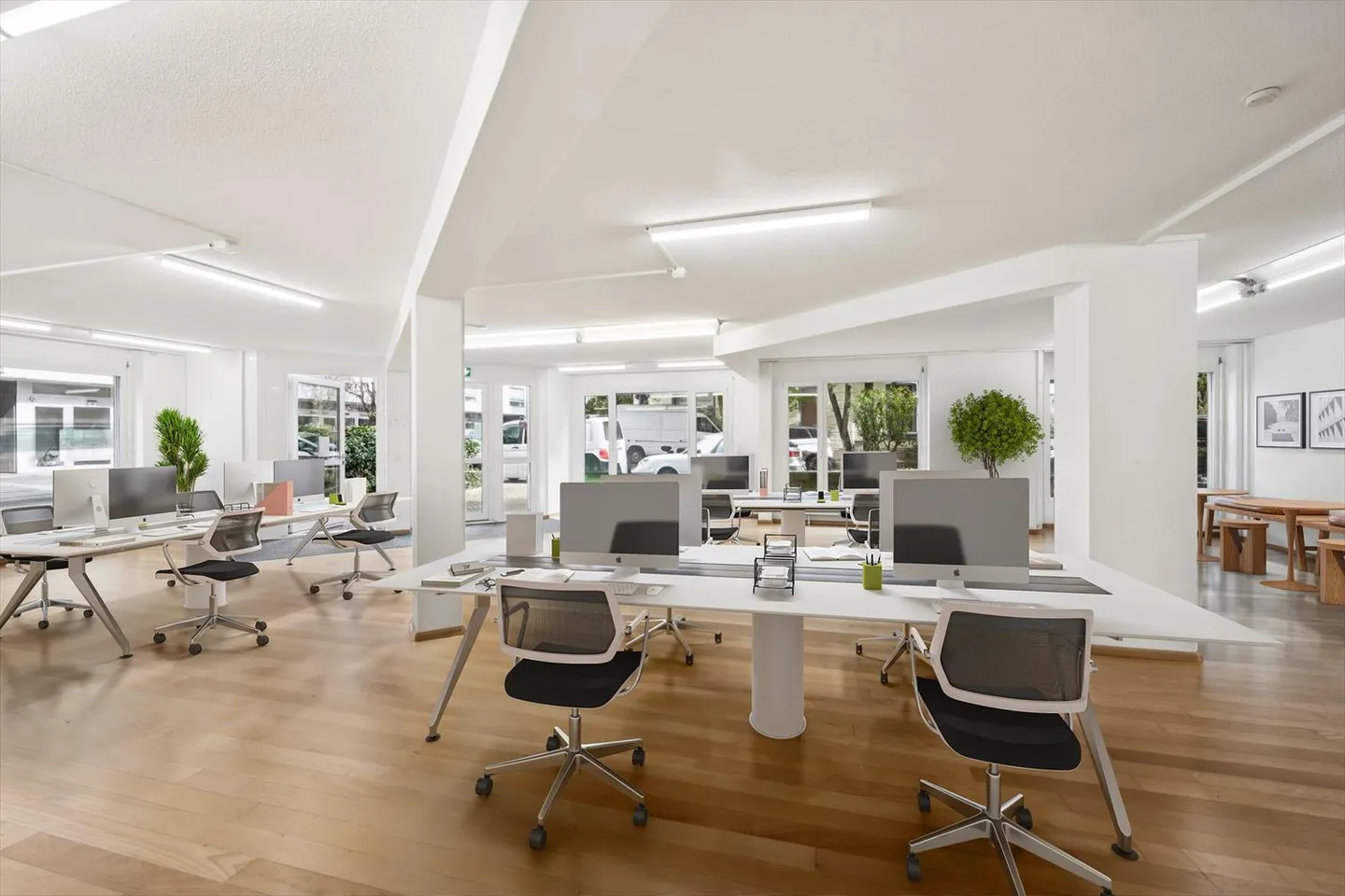 Espace commercial lumineux et polyvalent dans un emplacement central - Photo 4 sur 10