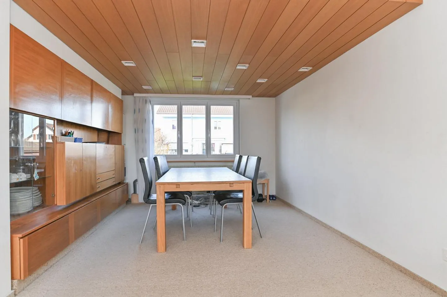 Kompaktes Haus, nahe an der Landwirtschaftszone, an sehr ruhiger Lage - Photo 5 sur 13