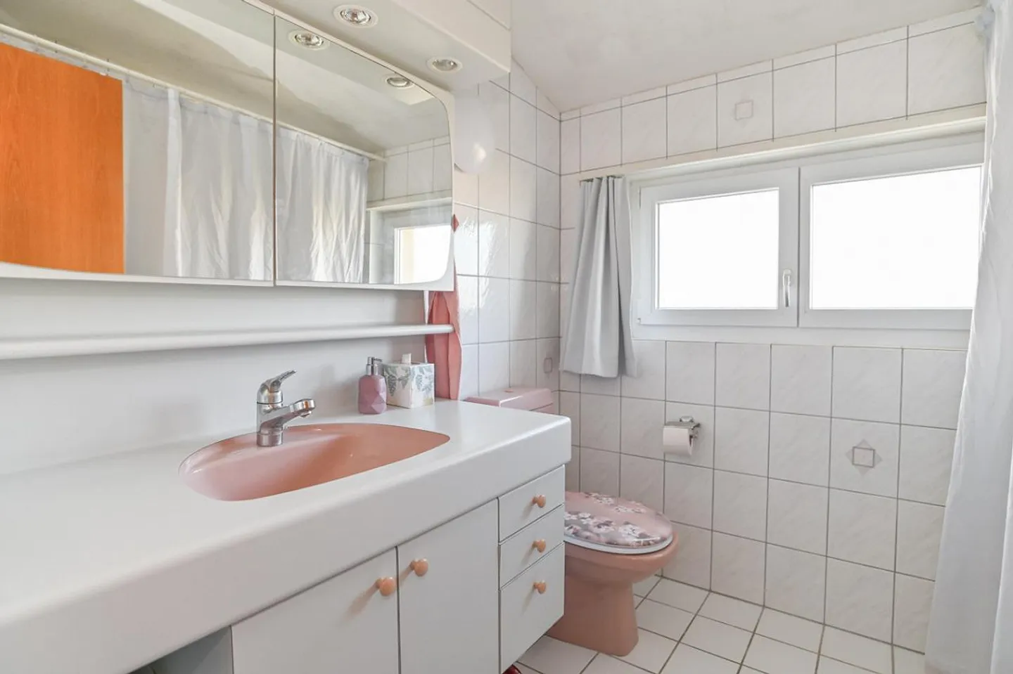 Kompaktes Haus, nahe an der Landwirtschaftszone, an sehr ruhiger Lage - Photo 12 sur 13