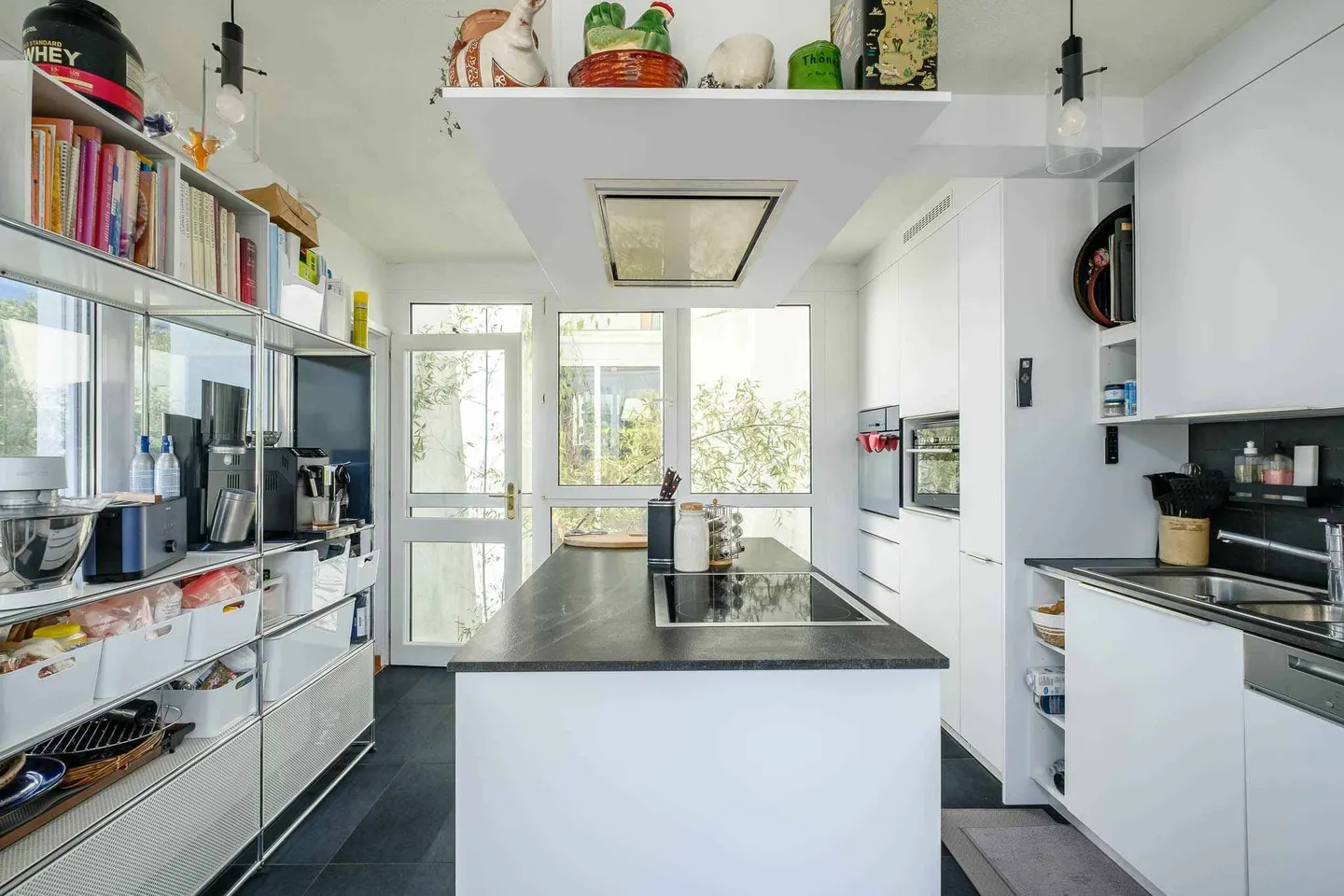 Charming Duplex Apartment - Photo 2 of 11