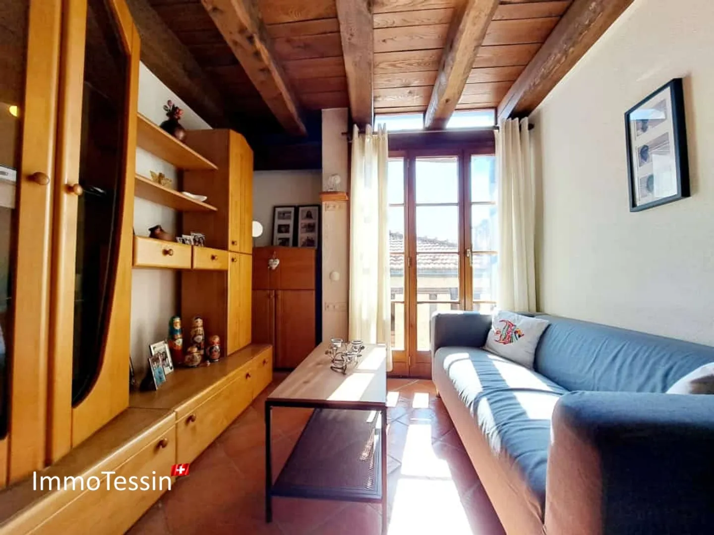 Charming Ticino House with 3 Apartments as an Ideal Investment or Family Residence - Photo 8 of 13