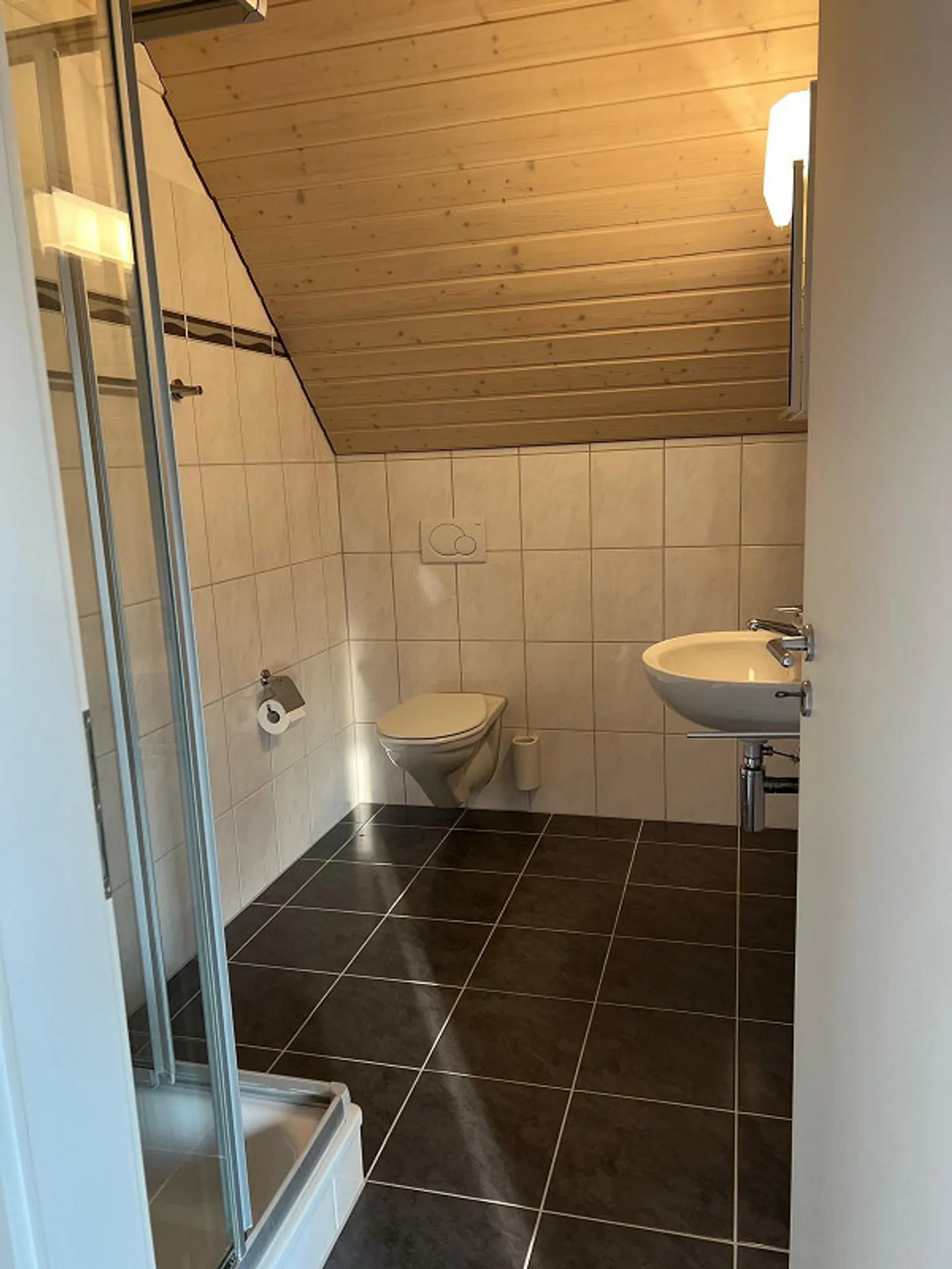 Modernes Studio in grüner Lage - Foto 3 von 6