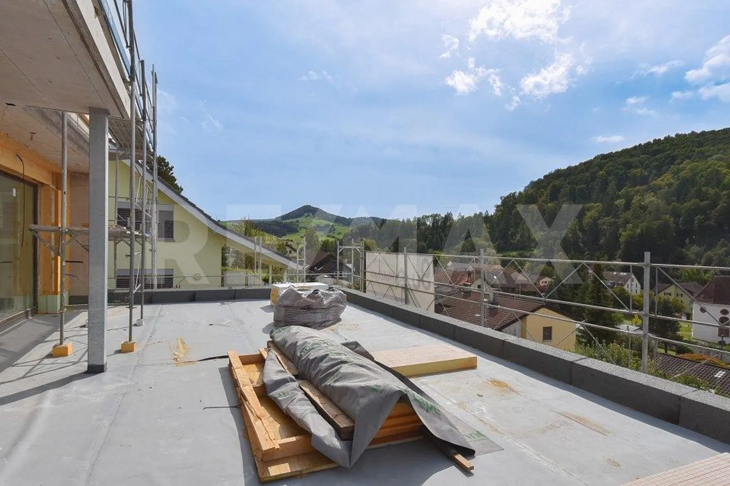 Erstbezug: Hochwertiges Terrassenhaus im Grünen - Foto 3 von 12