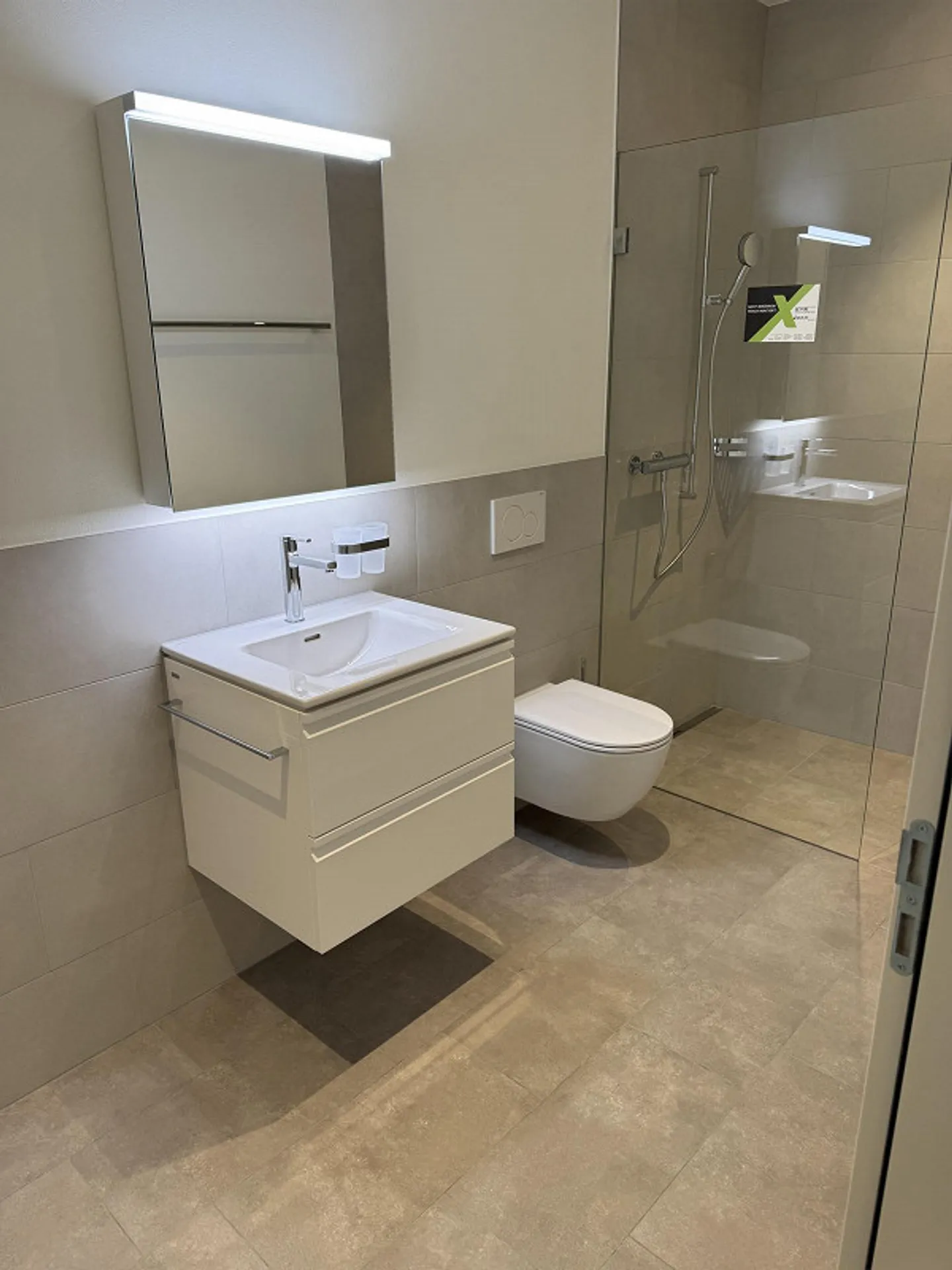 5.5-Room Condominium in Cazis - Photo 3 of 4