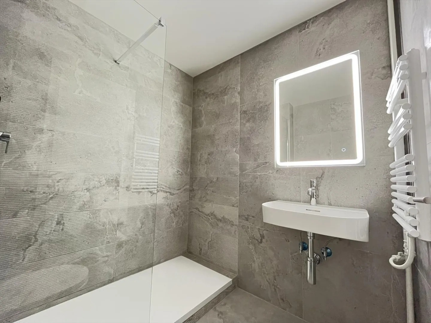 Wohnung mit Terrasse 3.5 Zimmer - Foto 6 von 6