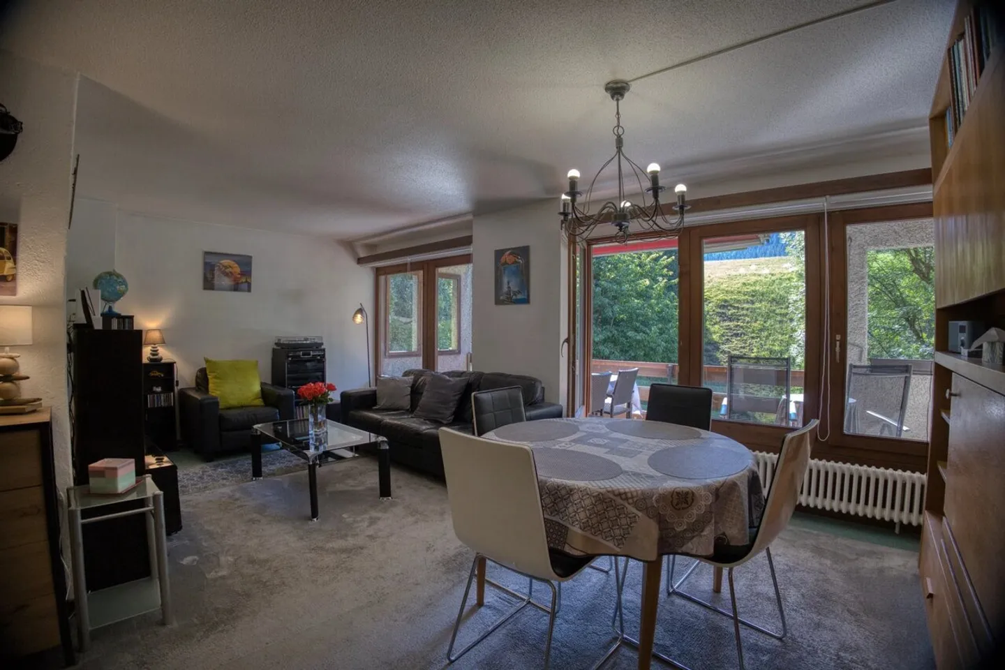 Appartement ensoleillé de 4,5 pièces dans un quartier calme - Photo 2 sur 13