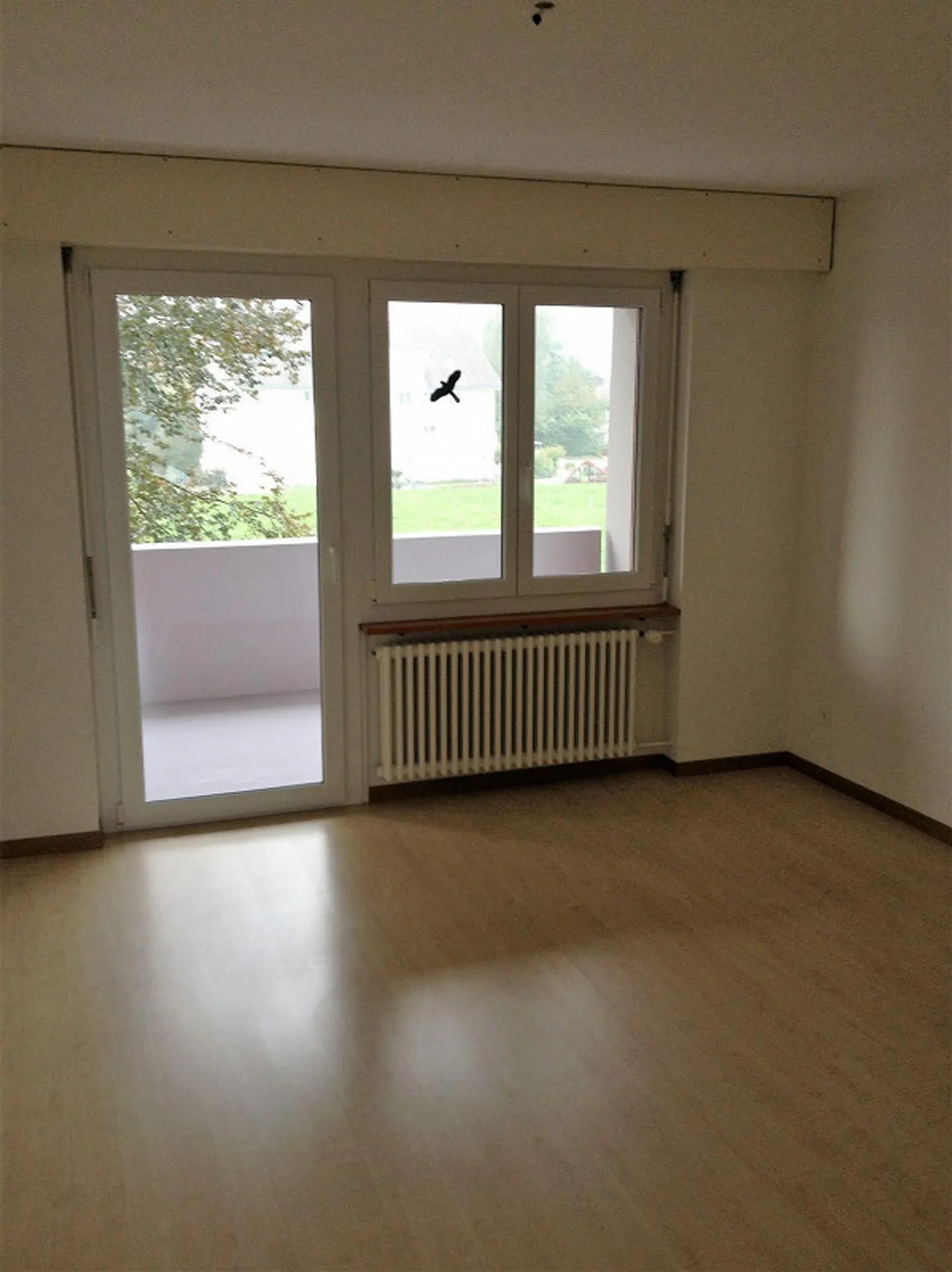 Appartement confortable de 3,5 pièces dans un emplacement central - Photo 3 sur 7