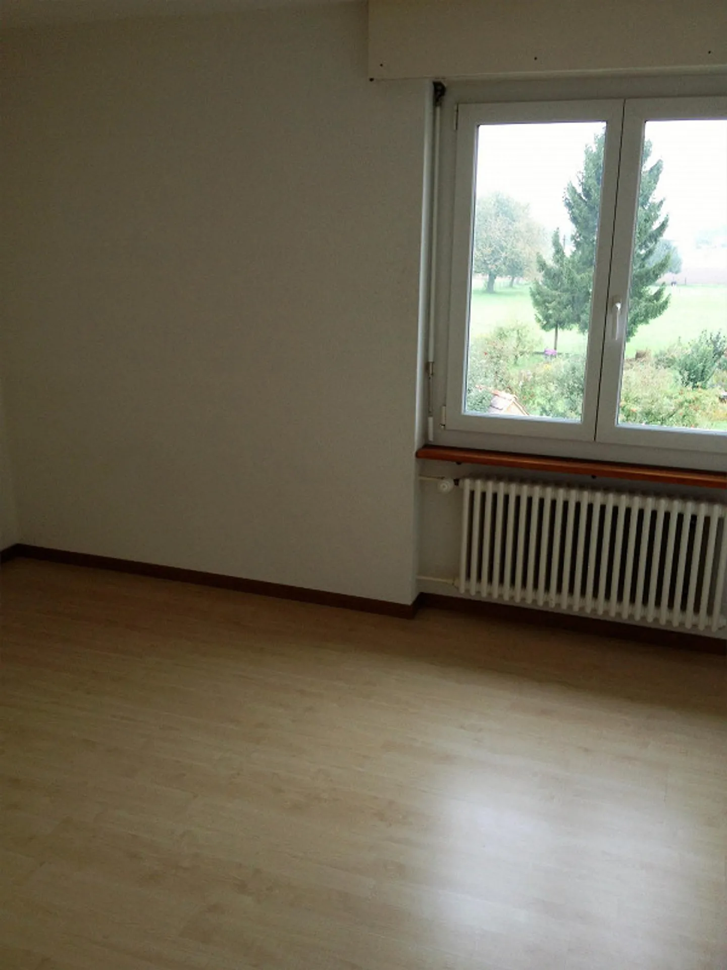 Appartement confortable de 3,5 pièces dans un emplacement central - Photo 4 sur 7