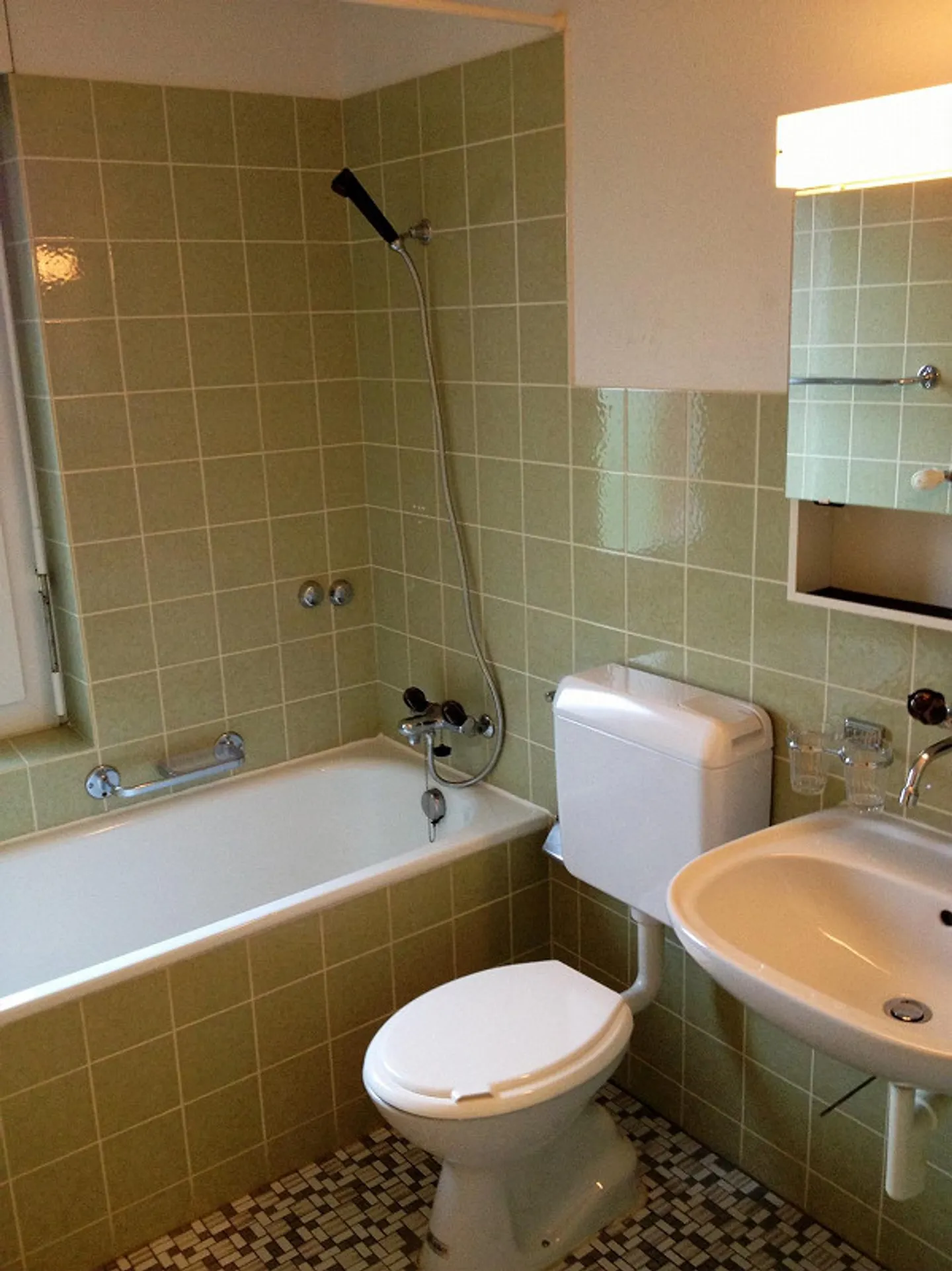 Appartement confortable de 3,5 pièces dans un emplacement central - Photo 5 sur 7