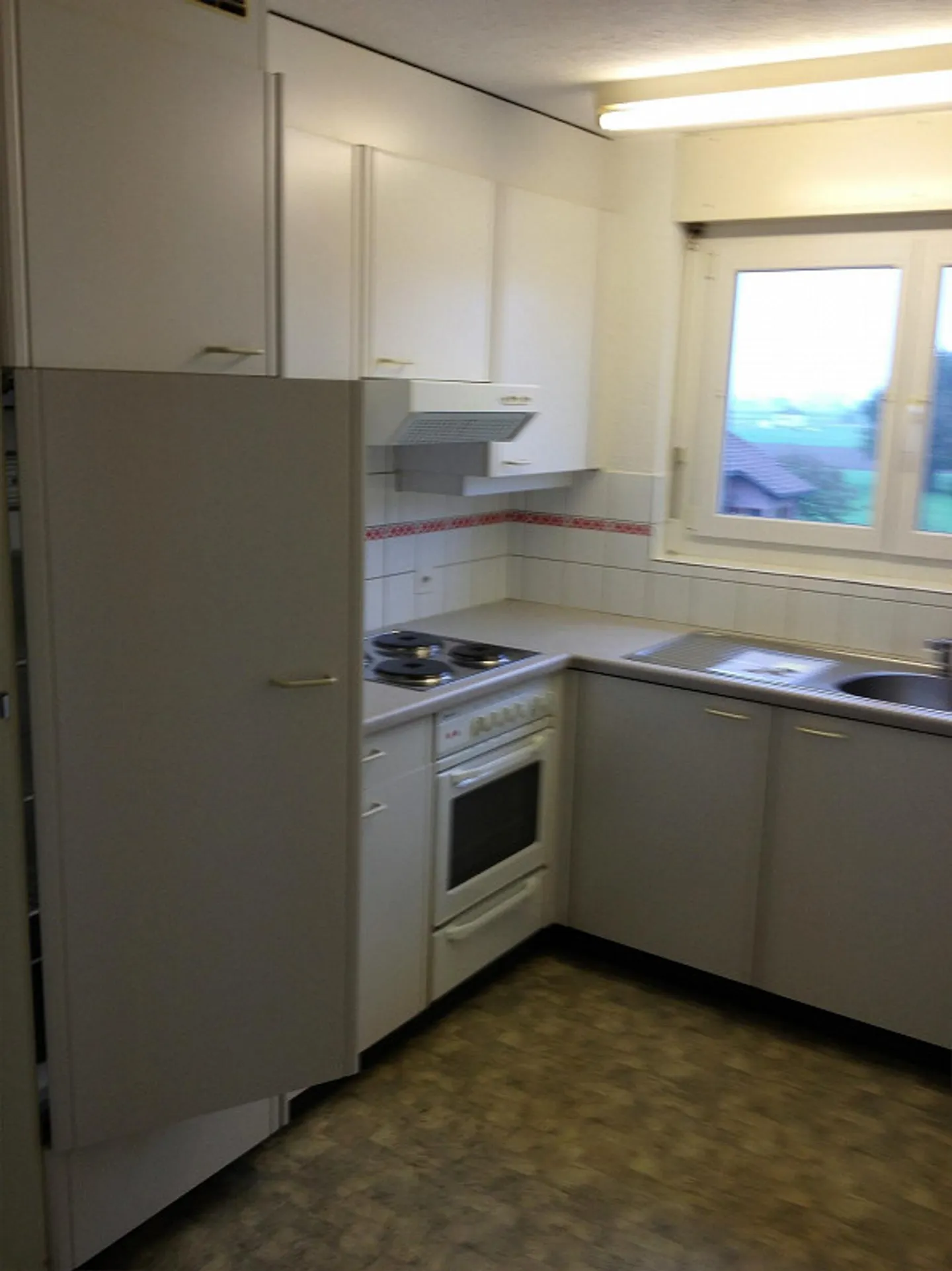 Appartement confortable de 3,5 pièces dans un emplacement central - Photo 6 sur 7