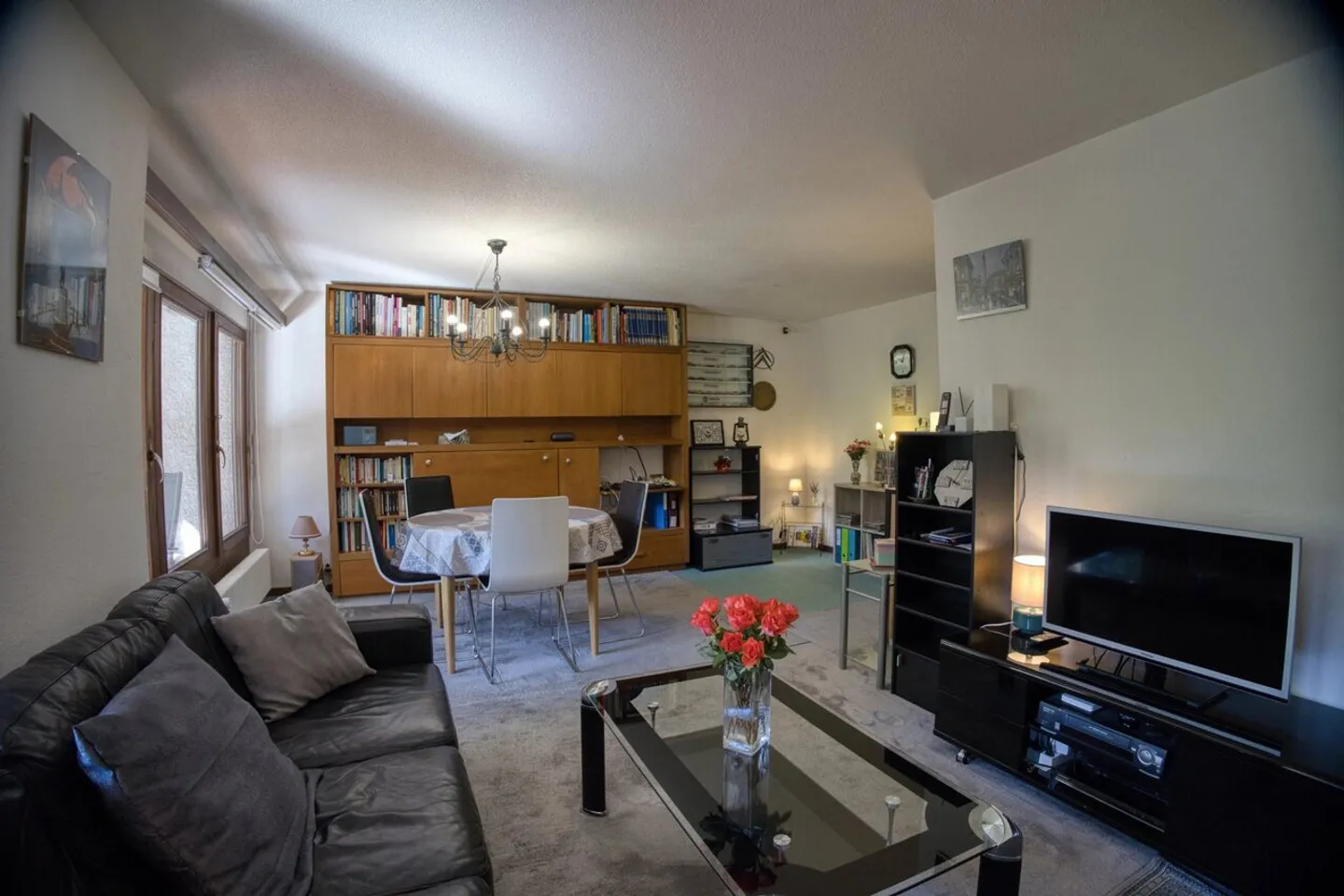 Appartement ensoleillé de 4,5 pièces dans un quartier calme - Photo 4 sur 13