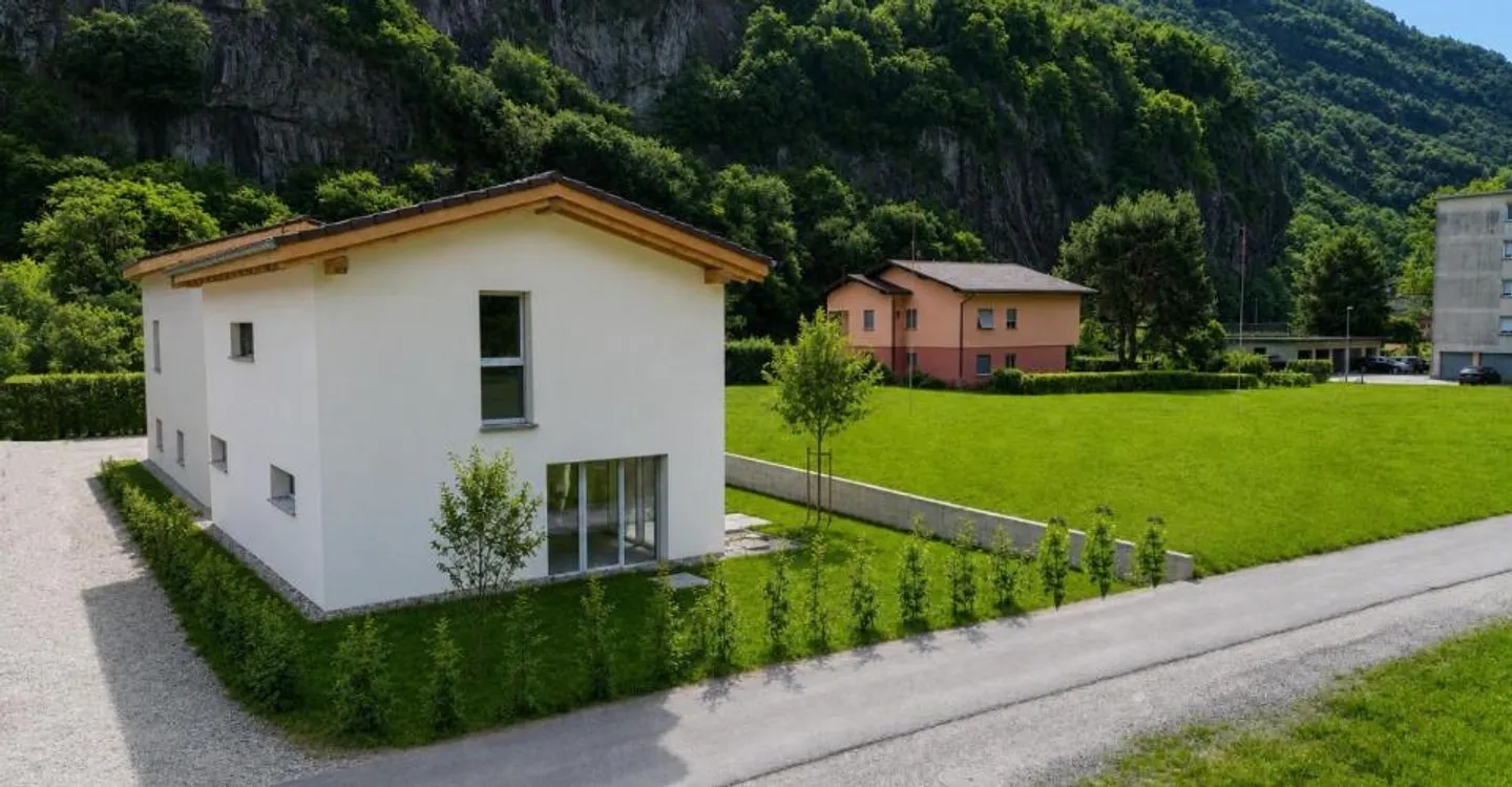 Detached house with 4.5 rooms in Cresciano - Photo 10 of 11