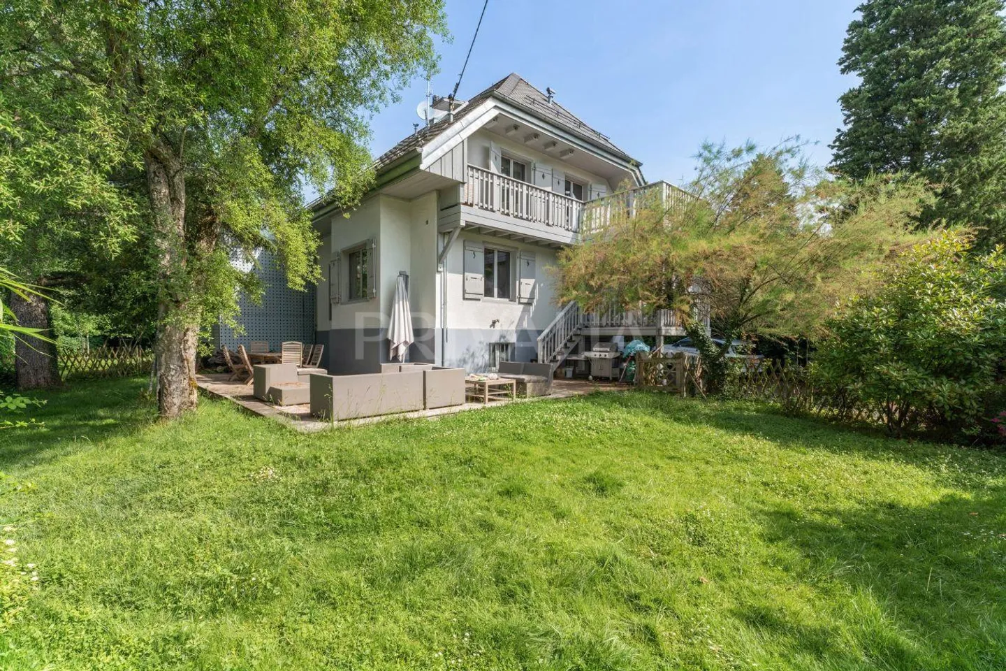 Charming detached house in the heart of Conches - Photo 1 of 6