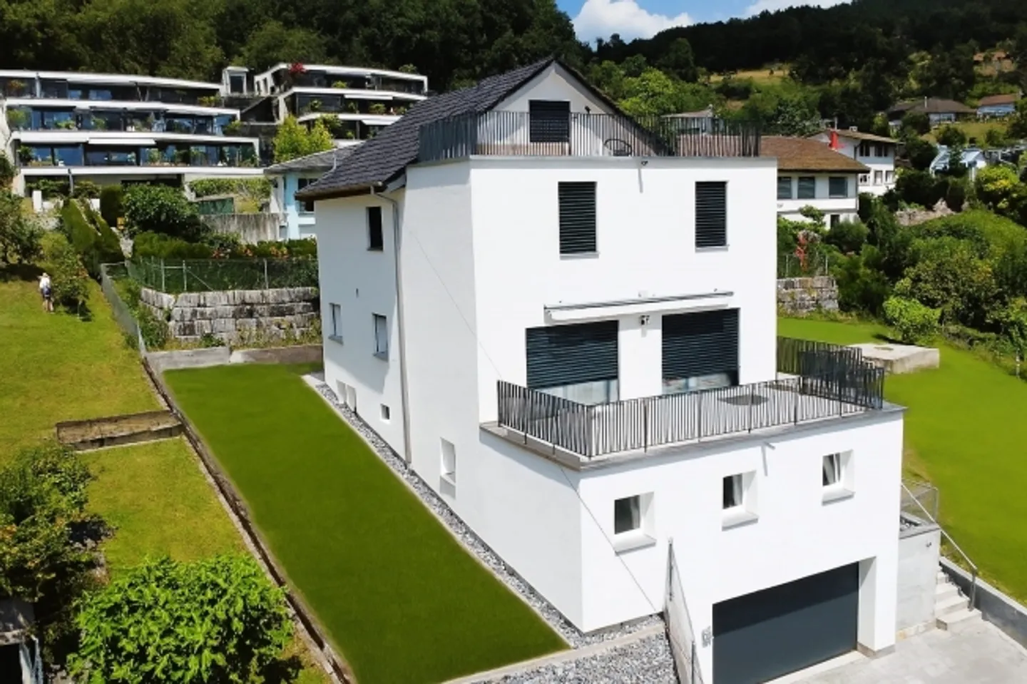 La tua casa con vista: moderna casa unifamiliare di 6,5 stanze a Gränichen - Foto 1 di 13
