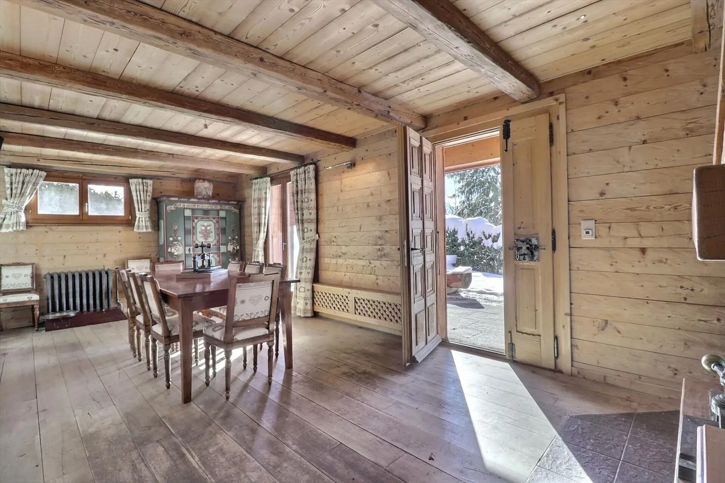 Susabel - Photo 8 of 13