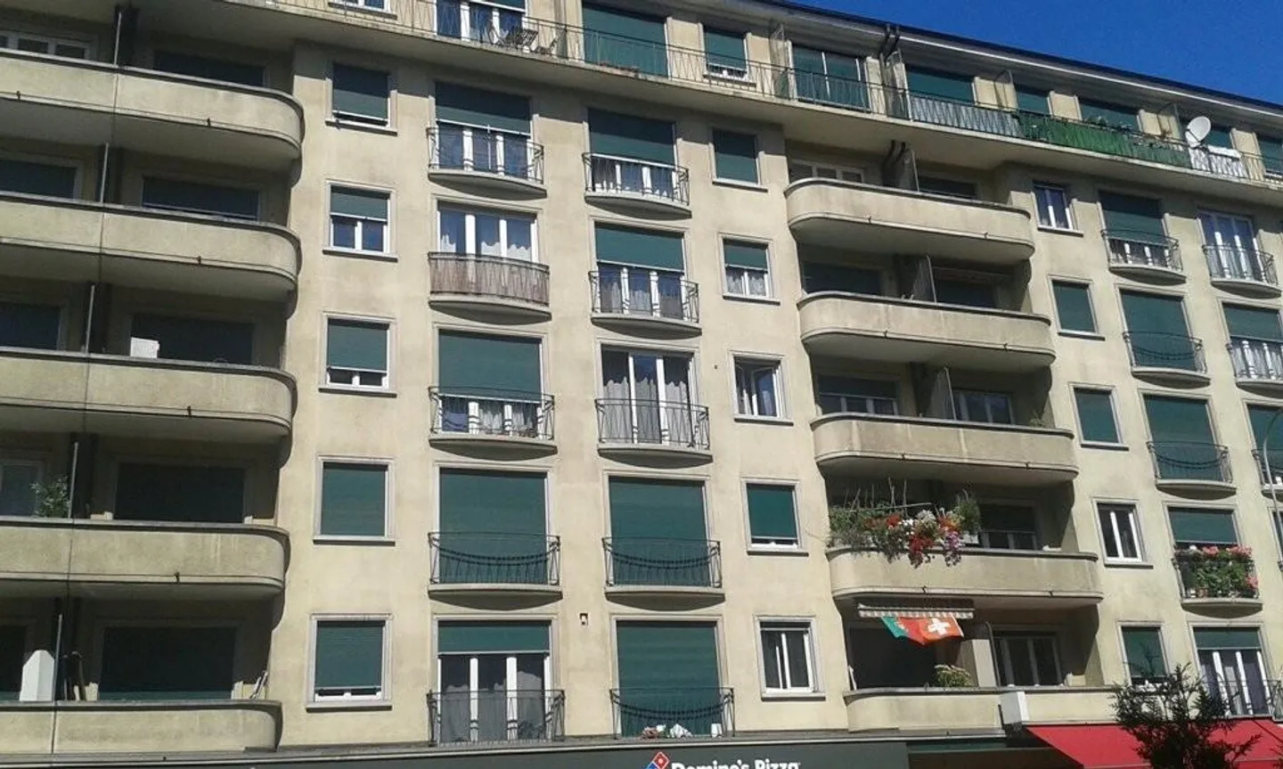 To seize! Splendid accommodation just steps from the lake! - Photo 1 of 1