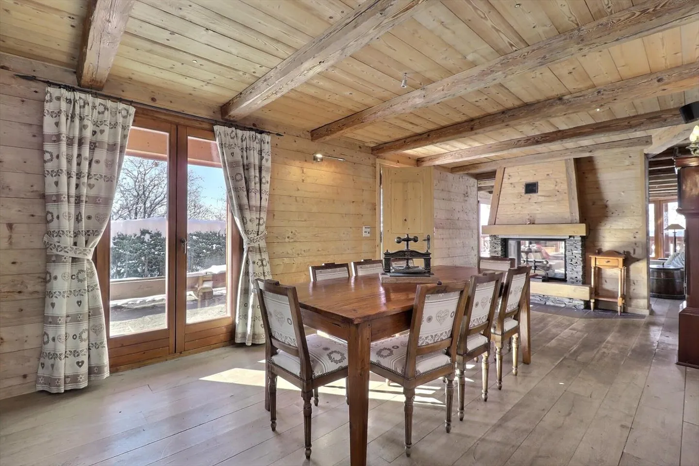 Susabel - Photo 9 of 13