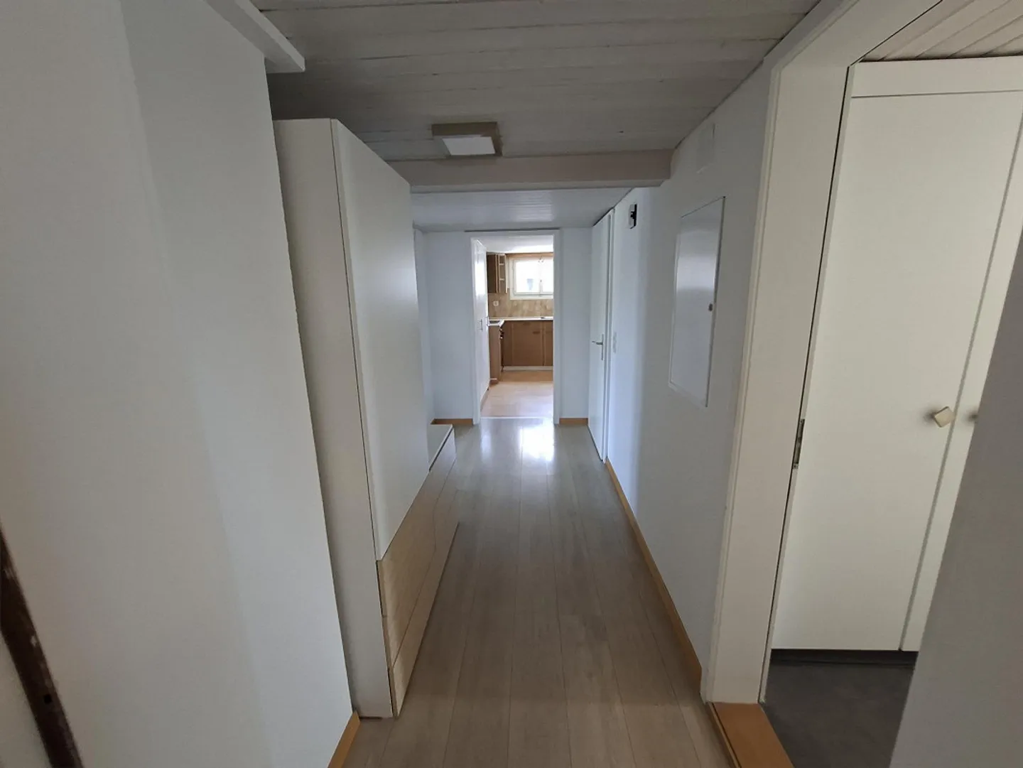 Appartement penthouse 3 pièces confortable - Photo 7 sur 7