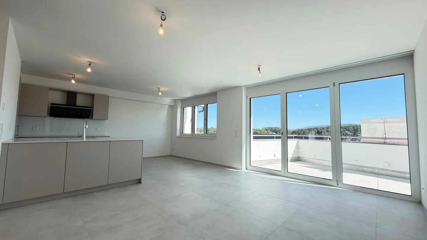 Newly renovated 3.5 and 4.5 room apartments - available separately or together in Oberwil - Photo 2 of 21