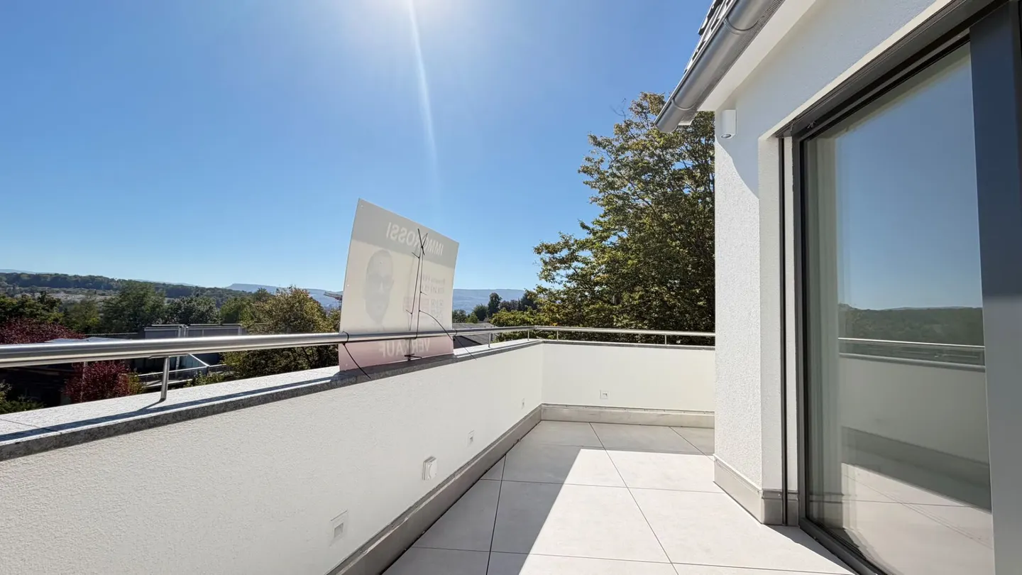 Newly renovated 3.5 and 4.5 room apartments - available separately or together in Oberwil - Photo 6 of 21