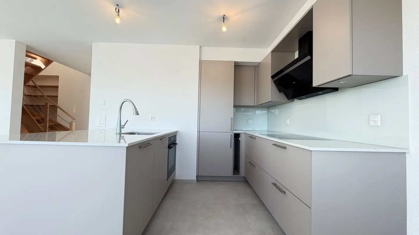 Newly renovated 3.5 and 4.5 room apartments - available separately or together in Oberwil - Photo 7 of 21