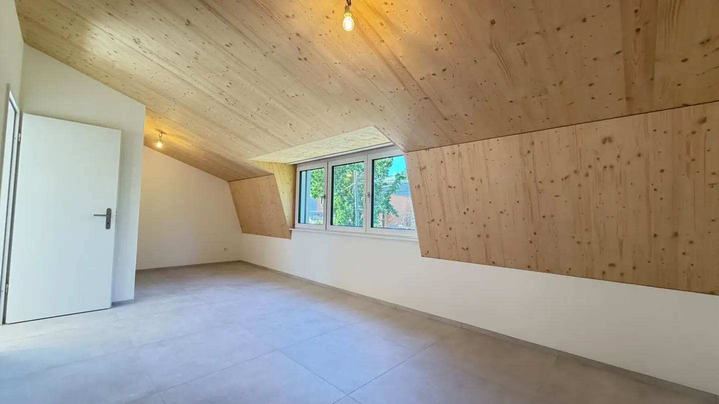 Newly renovated 3.5 and 4.5 room apartments - available separately or together in Oberwil - Photo 9 of 21