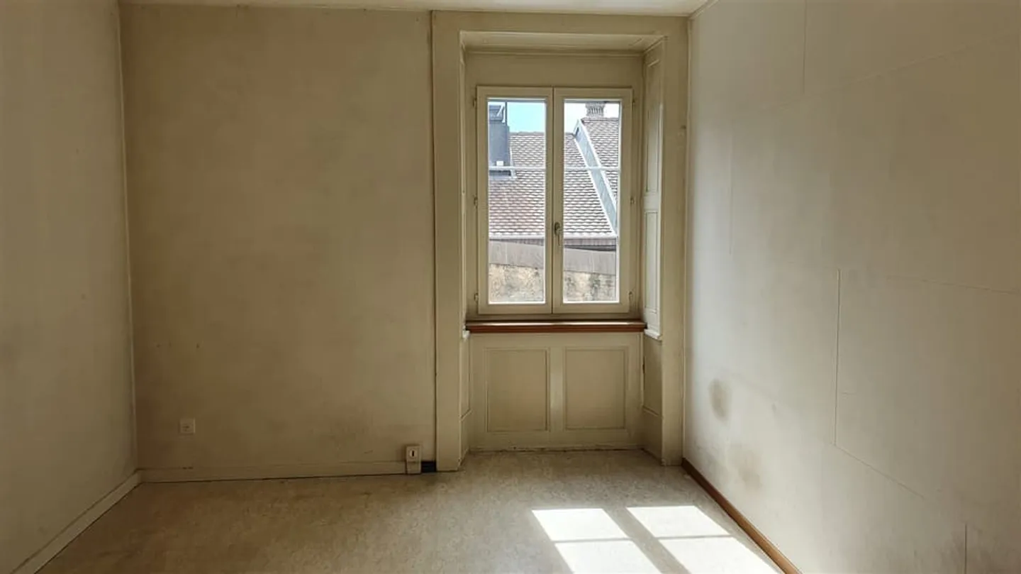 Rue de la Serre 3, Neuchâtel - Gewerbefläche mit 3 Räumen im Erdgeschoss - Foto 9 von 12