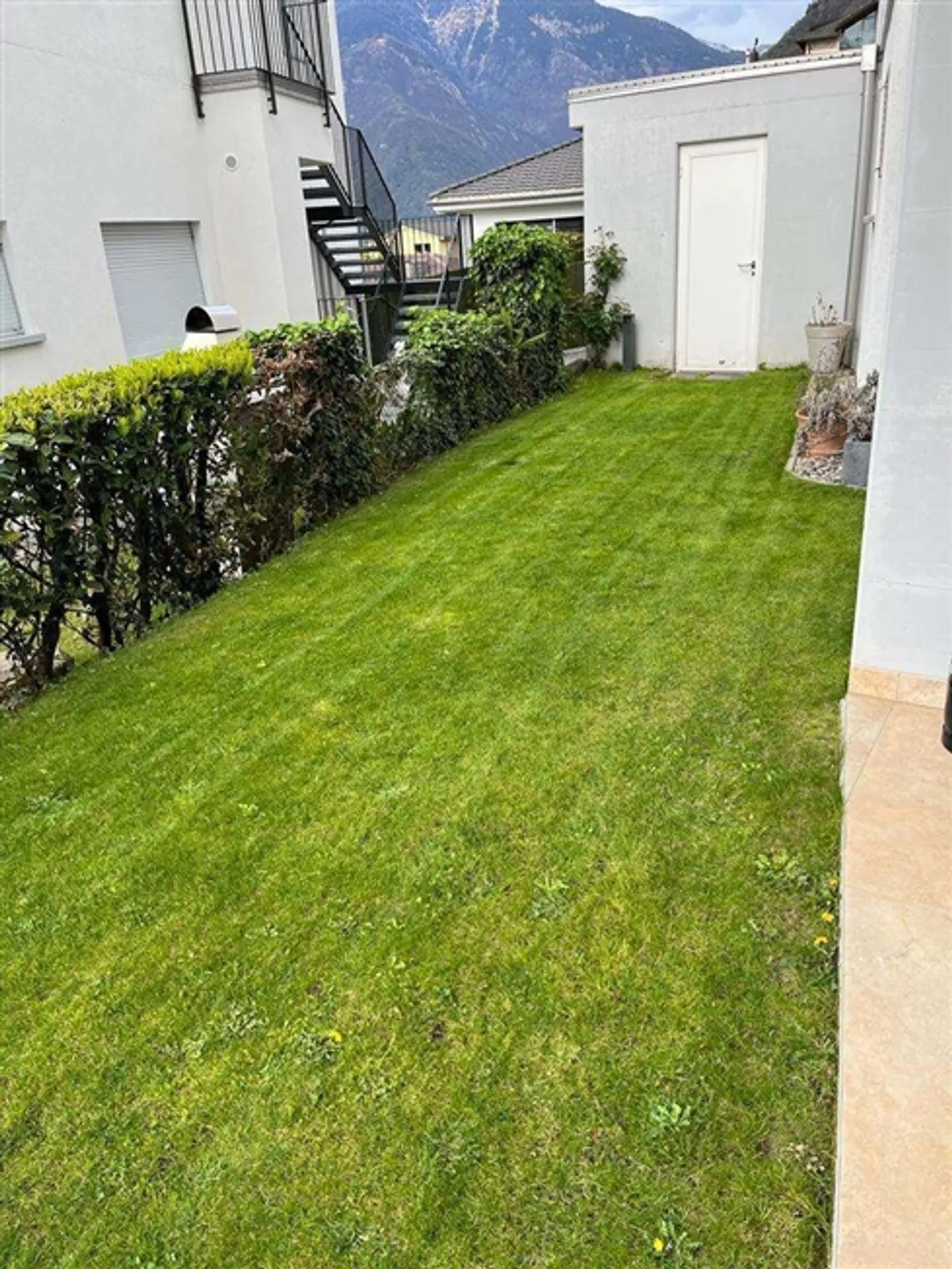 Appartamento spazioso e luminoso con giardino e 4 posti auto - Foto 15 di 20