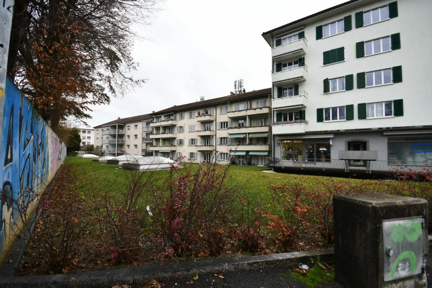 Car Hall/Workshop - Photo 16 of 18