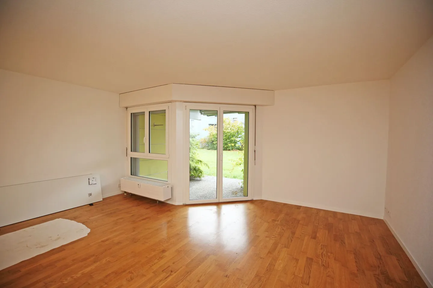 Freshly renovated 1.5-room ground floor apartment in Münchenbuchsee - Photo 2 of 7