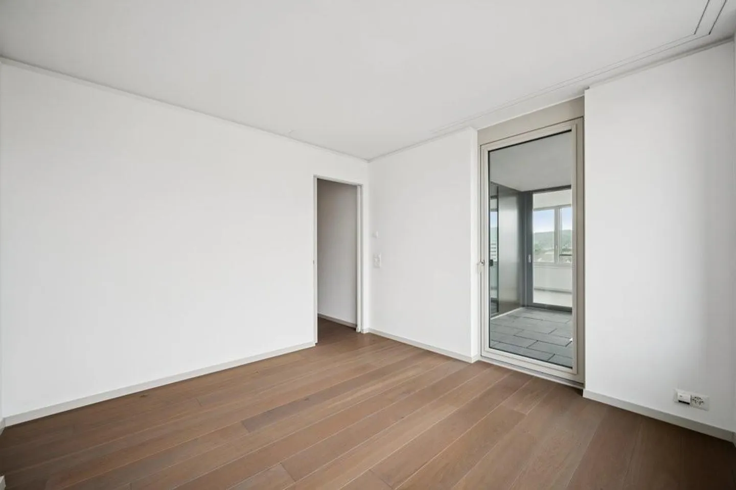 Vivere moderno, vivere centrale, nella torre Limmat - Foto 7 di 11