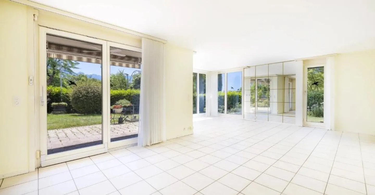 Superbo appartamento 4.5 con terrazza - a due passi da Vevey - Foto 5 di 12