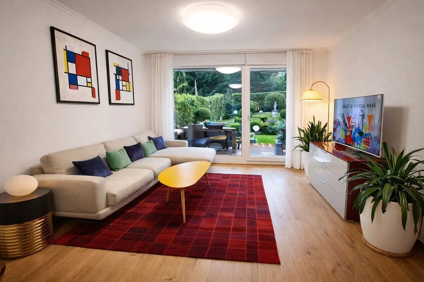 Apartment for rent - Photo 1 of 13