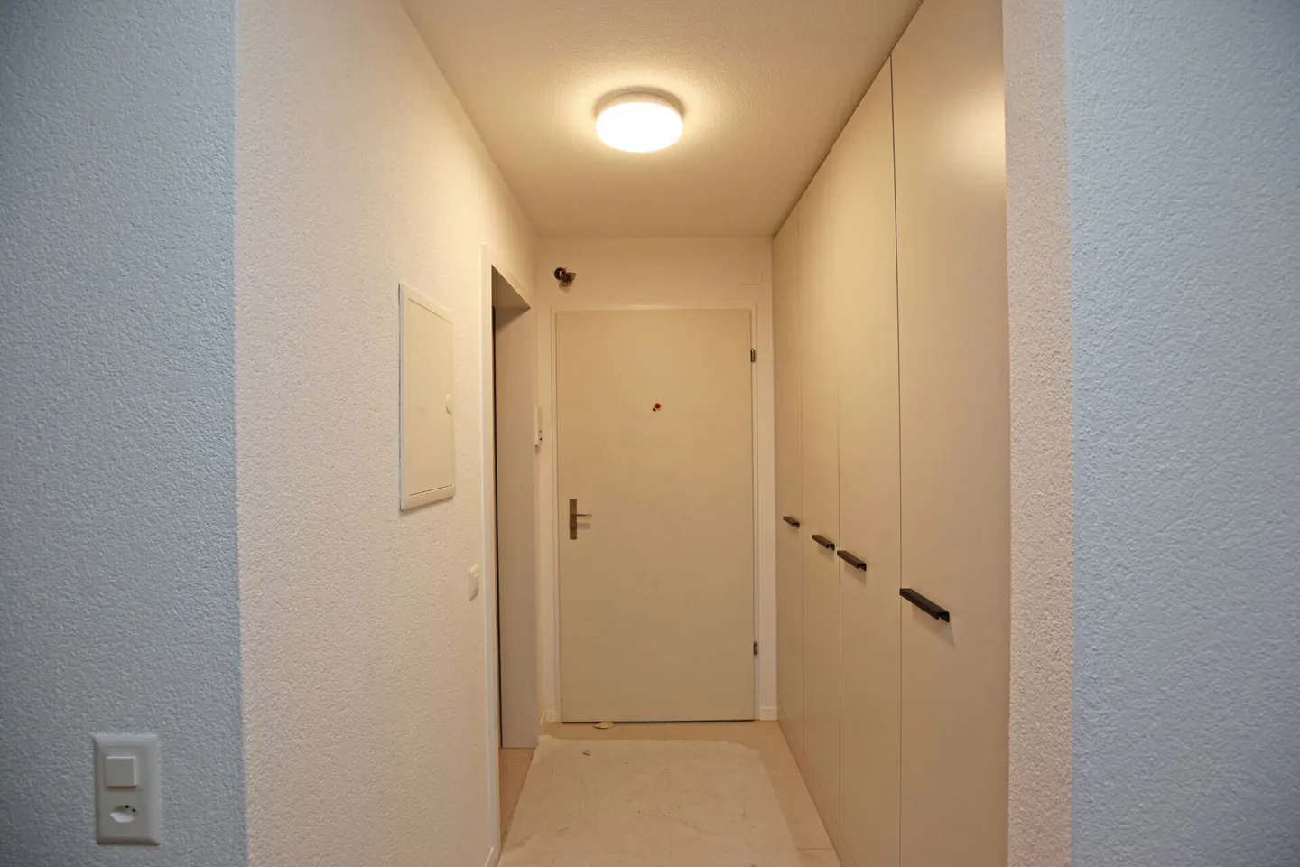 Freshly renovated 1.5-room ground floor apartment in Münchenbuchsee - Photo 6 of 7