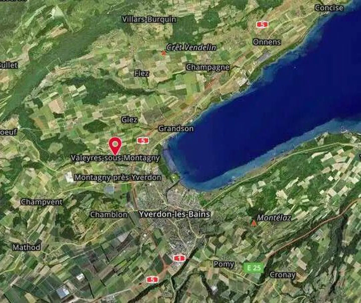 *Appartement de 2.5 pièces avec balcon et place de parc* - Photo 7 sur 13