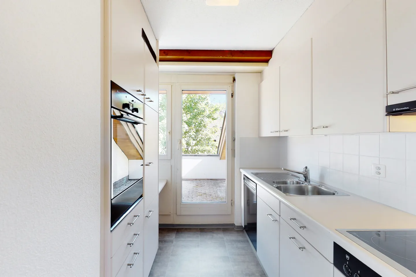 Attic apartment with fireplace - limited until 30.06.2027 - Photo 5 of 8