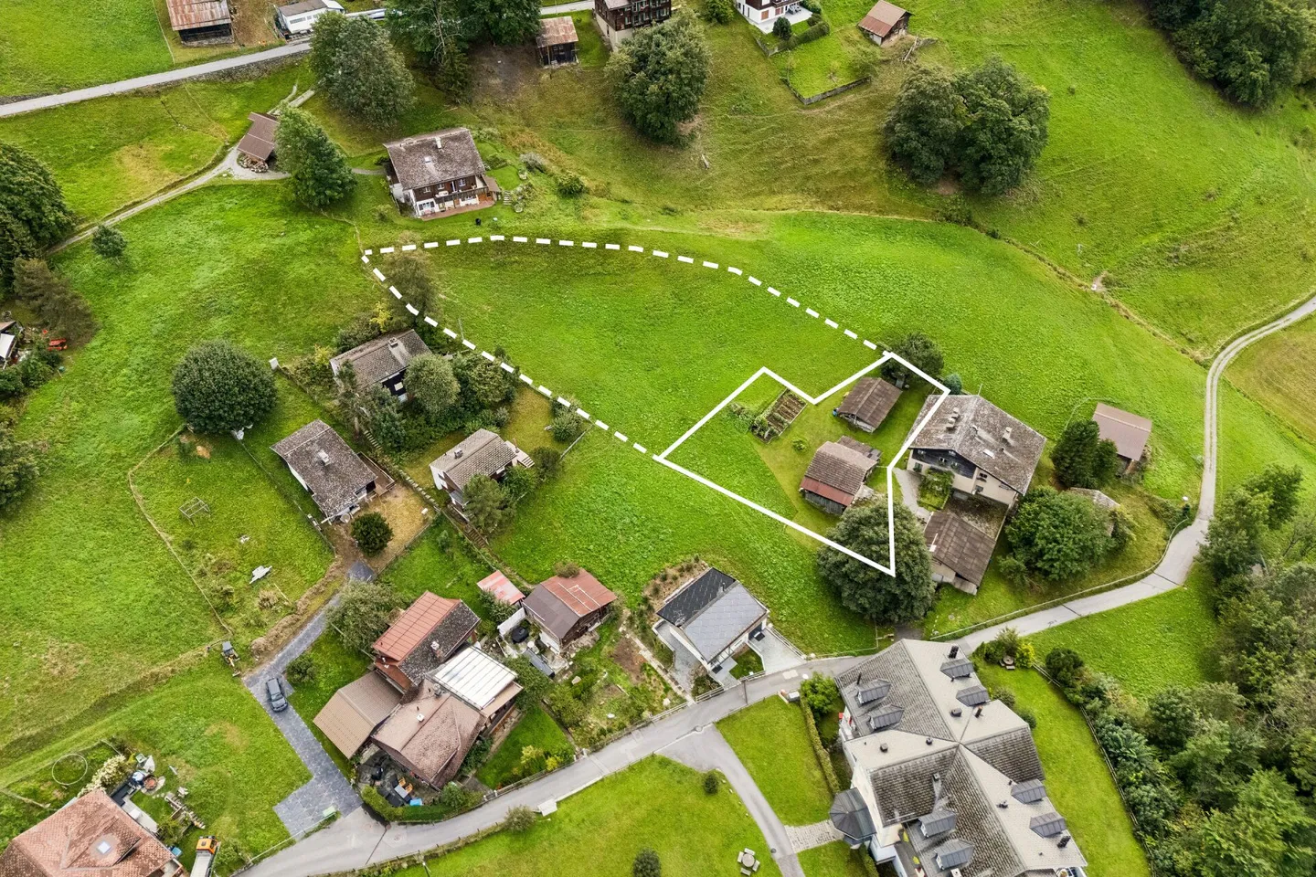 Attractive plot with development potential - Photo 2 of 13