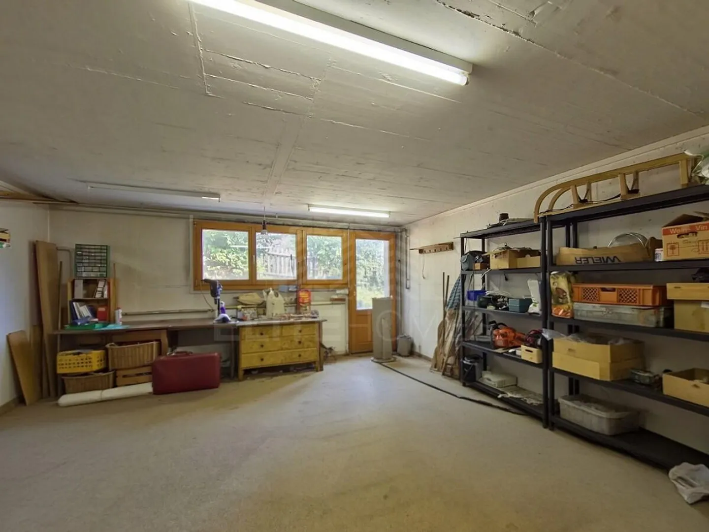 GROSSZÜGIGES EINFAMILIENHAUS MIT ENTWICKLUNGSPOTENZIAL - Foto 5 von 6