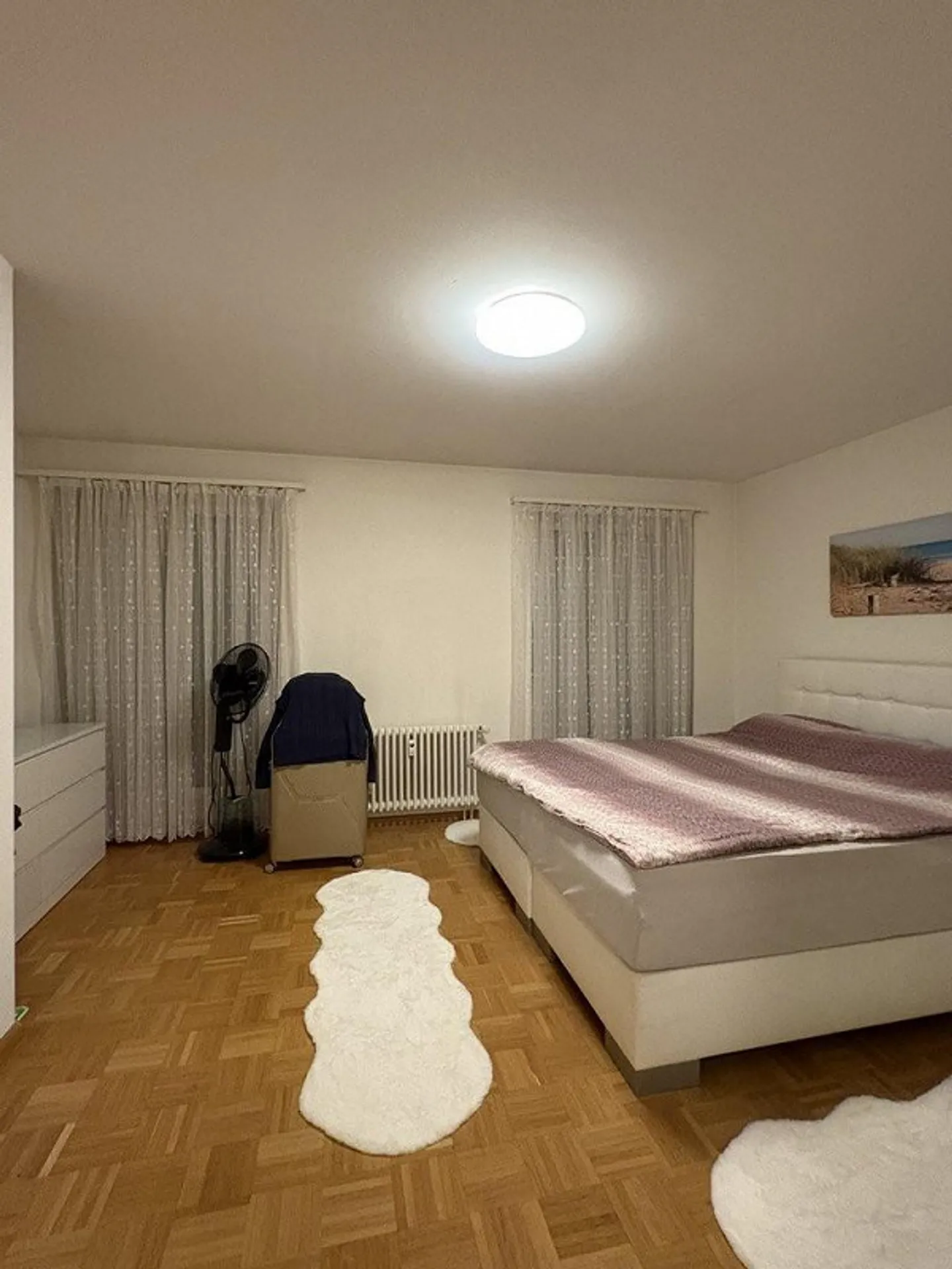 Living in a central location - Photo 4 of 7